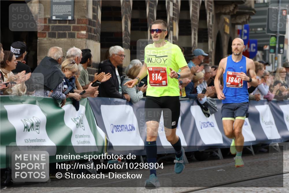 13.09.2026 - 21. swb-Marathon Bremen Strokosch-Dieckow http://msf.ph/oto/10298904 13.09.2026 12:45:23 Ziel 322, 814, 1187, 1544, 1840, 4474, 8285, 2032 meine-sportfotos.de