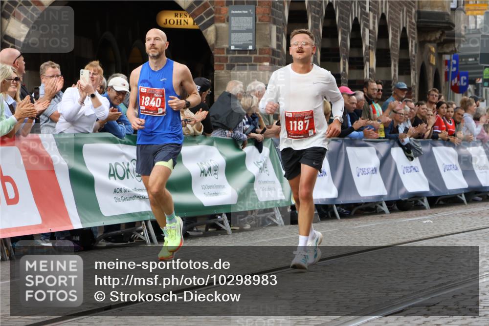 13.09.2026 - 21. swb-Marathon Bremen Strokosch-Dieckow http://msf.ph/oto/10298983 13.09.2026 12:45:26 Ziel 322, 814, 1187, 1544, 1840, 8285, 2032 meine-sportfotos.de
