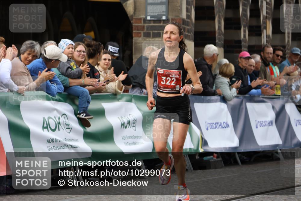 13.09.2026 - 21. swb-Marathon Bremen Strokosch-Dieckow http://msf.ph/oto/10299073 13.09.2026 12:45:29 Ziel 322, 814, 1187, 1544, 1840, 8285, 2032 meine-sportfotos.de