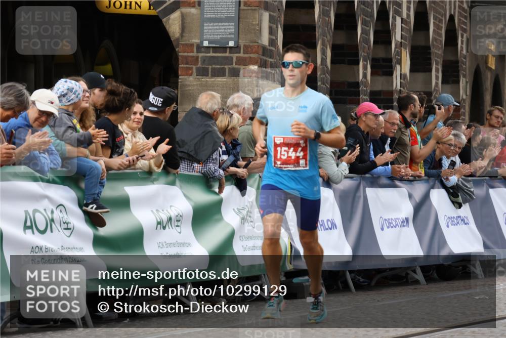 13.09.2026 - 21. swb-Marathon Bremen Strokosch-Dieckow http://msf.ph/oto/10299129 13.09.2026 12:45:34 Ziel 322, 1544, 2032 meine-sportfotos.de