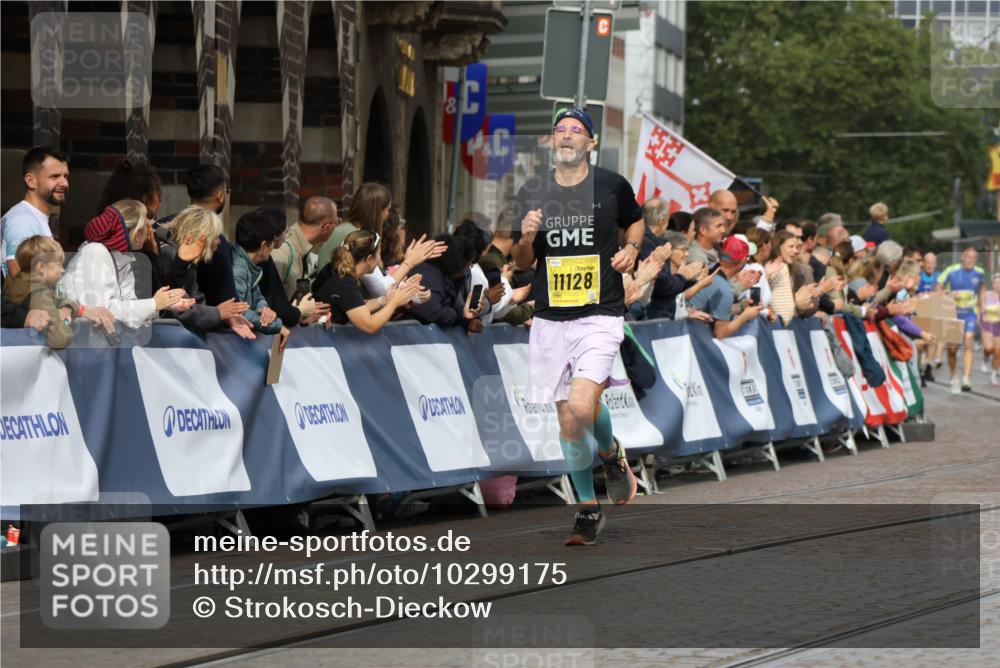 13.09.2026 - 21. swb-Marathon Bremen Strokosch-Dieckow http://msf.ph/oto/10299175 13.09.2026 10:50:17 Ziel 10452, 10508, 10593, 10876, 10966, 11005, 11035, 11183, 11415, 12380, 12510, 10170, 10233, 10525, 10840, 10923, 11276, 11497, 11499, 11622, 11680, 11742, 12045, 12078, 12447, 13562 meine-sportfotos.de