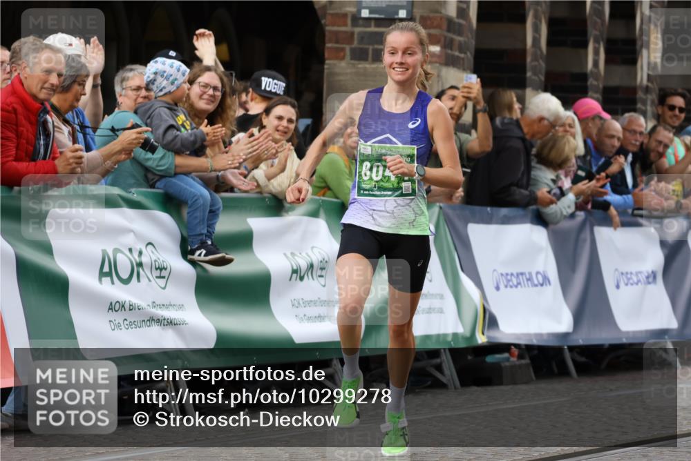13.09.2026 - 21. swb-Marathon Bremen Strokosch-Dieckow http://msf.ph/oto/10299278 13.09.2026 12:46:10 Ziel 103, 8044 meine-sportfotos.de