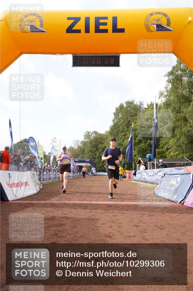13.09.2026 - Airport Race Dennis Weichert http://msf.ph/oto/10299306 13.09.2026 10:36:47 Ziel 5110, 5138, 5319 meine-sportfotos.de