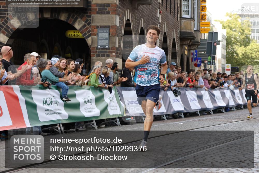 13.09.2026 - 21. swb-Marathon Bremen Strokosch-Dieckow http://msf.ph/oto/10299376 13.09.2026 12:46:35 Ziel 103, 1352, 8044, 238, 574, 841, 1391 meine-sportfotos.de