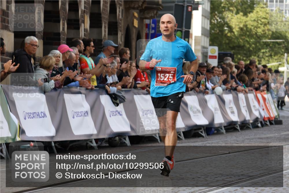 13.09.2026 - 21. swb-Marathon Bremen Strokosch-Dieckow http://msf.ph/oto/10299506 13.09.2026 12:46:52 Ziel 238, 841, 1253, 1391, 1525, 649 meine-sportfotos.de