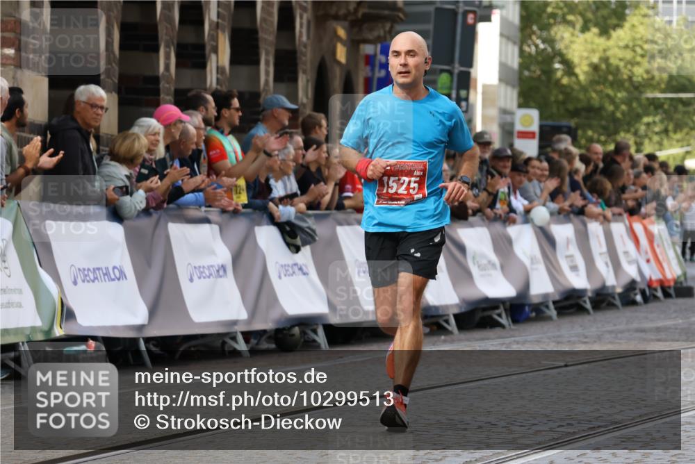13.09.2026 - 21. swb-Marathon Bremen Strokosch-Dieckow http://msf.ph/oto/10299513 13.09.2026 12:46:52 Ziel 238, 841, 1253, 1391, 1525, 649 meine-sportfotos.de