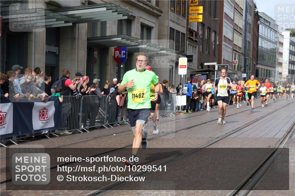 13.09.2026 - 21. swb-Marathon Bremen Strokosch-Dieckow http://msf.ph/oto/10299541 13.09.2026 10:47:14 Ziel 10189, 10210, 10223, 10270, 10310, 10393, 10594, 10807, 10860, 10873, 10898, 11130, 11269, 11469, 11646, 11809, 11894, 12077, 12195, 12296, 12318, 12547, 13521, 13528, 13545, 10289, 10319, 10504, 10744, 11060, 11187, 11199, 11212, 11344, 11462, 11608, 11650, 11651, 11661, 11783, 11814, 12048, 12298, 12415, 12470, 13528, 13589, 13613 meine-sportfotos.de