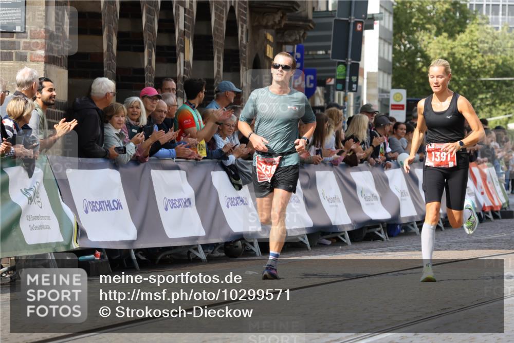 13.09.2026 - 21. swb-Marathon Bremen Strokosch-Dieckow http://msf.ph/oto/10299571 13.09.2026 12:47:00 Ziel 238, 574, 841, 1253, 1391, 649, 7741 meine-sportfotos.de