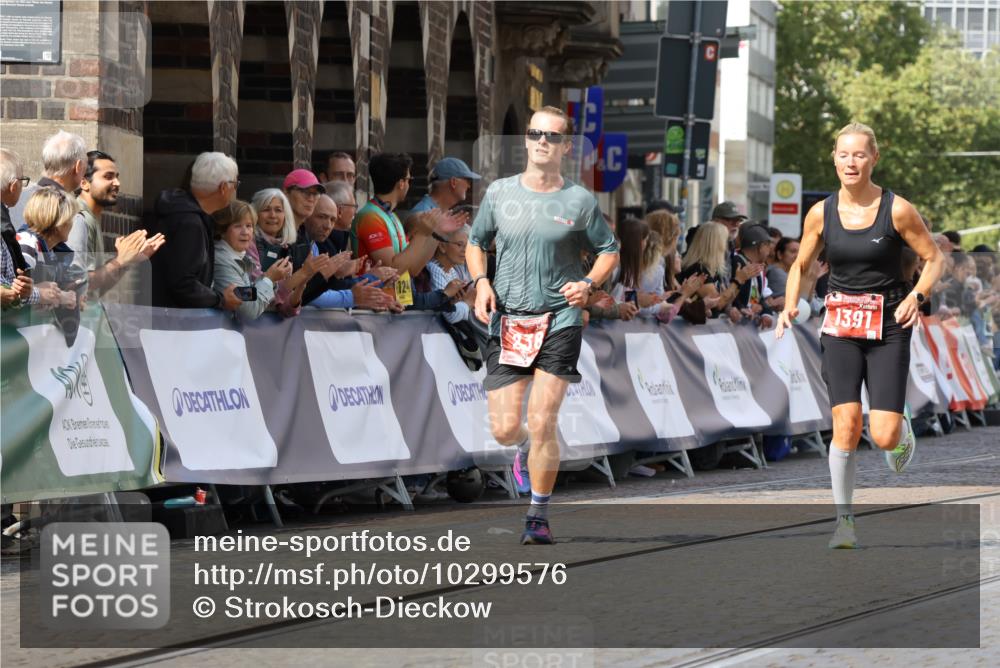 13.09.2026 - 21. swb-Marathon Bremen Strokosch-Dieckow http://msf.ph/oto/10299576 13.09.2026 12:47:00 Ziel 238, 574, 841, 1253, 1391, 649, 7741 meine-sportfotos.de