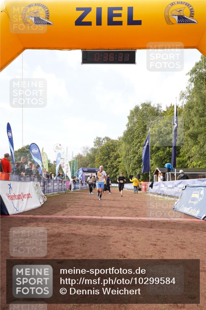13.09.2026 - Airport Race Dennis Weichert http://msf.ph/oto/10299584 13.09.2026 10:37:04 Ziel 4127, 5227, 5228, 5244, 5252, 5276, 5445 meine-sportfotos.de
