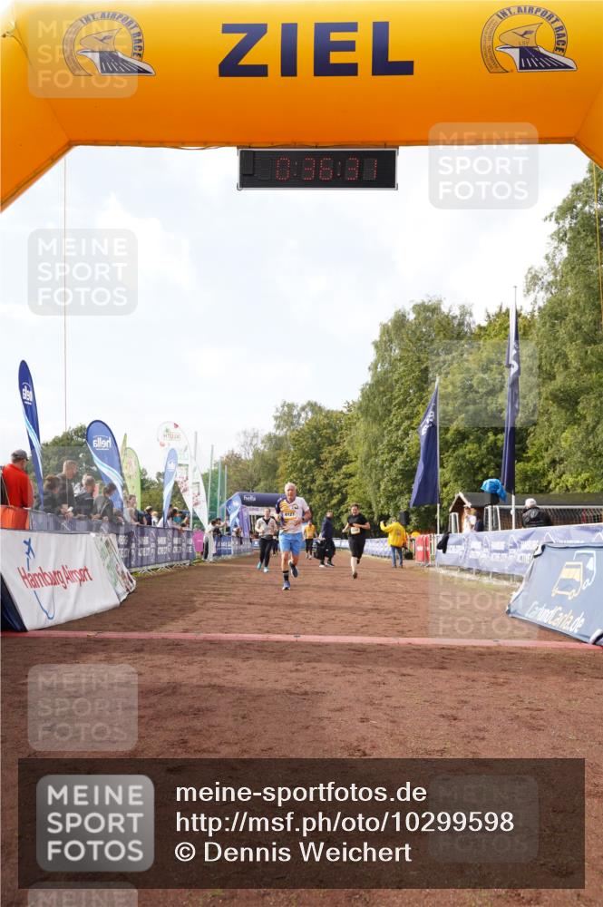 13.09.2026 - Airport Race Dennis Weichert http://msf.ph/oto/10299598 13.09.2026 10:37:04 Ziel 4127, 5227, 5228, 5244, 5252, 5276, 5445 meine-sportfotos.de
