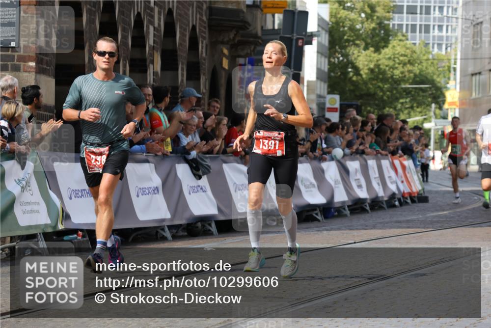 13.09.2026 - 21. swb-Marathon Bremen Strokosch-Dieckow http://msf.ph/oto/10299606 13.09.2026 12:47:01 Ziel 238, 574, 841, 1391, 649, 7741 meine-sportfotos.de