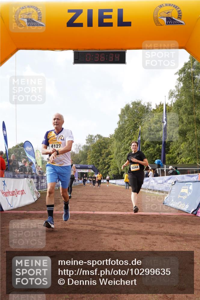 13.09.2026 - Airport Race Dennis Weichert http://msf.ph/oto/10299635 13.09.2026 10:37:08 Ziel 4127, 5244, 5276 meine-sportfotos.de