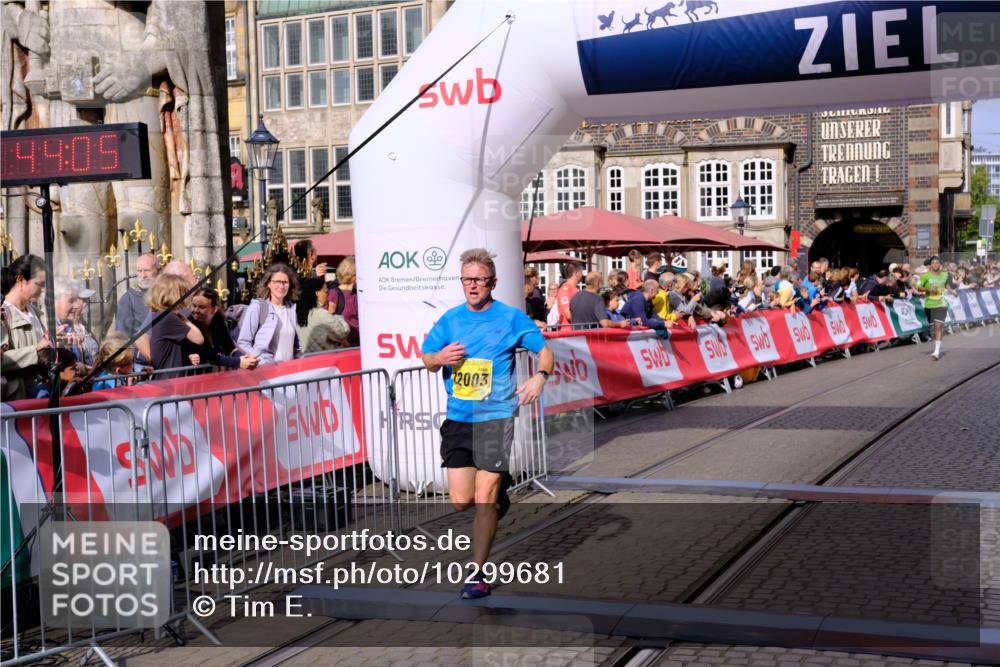 13.09.2026 - 21. swb-Marathon Bremen Tim E. http://msf.ph/oto/10299681 13.09.2026 10:39:22 Ziel 10782, 11338, 11454, 12003, 13641 meine-sportfotos.de