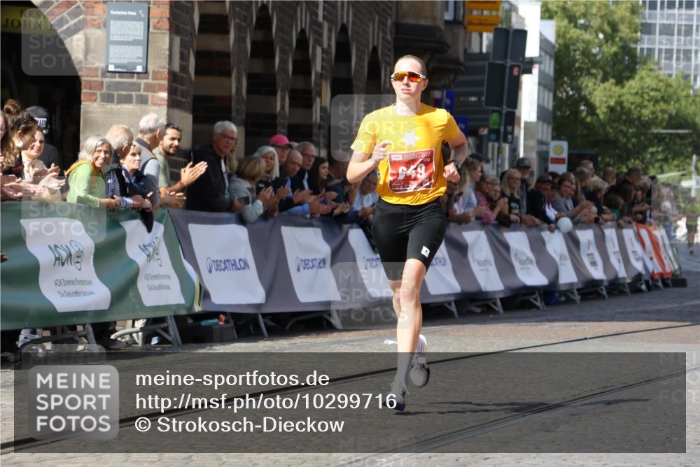 13.09.2026 - 21. swb-Marathon Bremen Strokosch-Dieckow http://msf.ph/oto/10299716 13.09.2026 12:47:30 Ziel 649, 7741, 991, 1161, 1783 meine-sportfotos.de