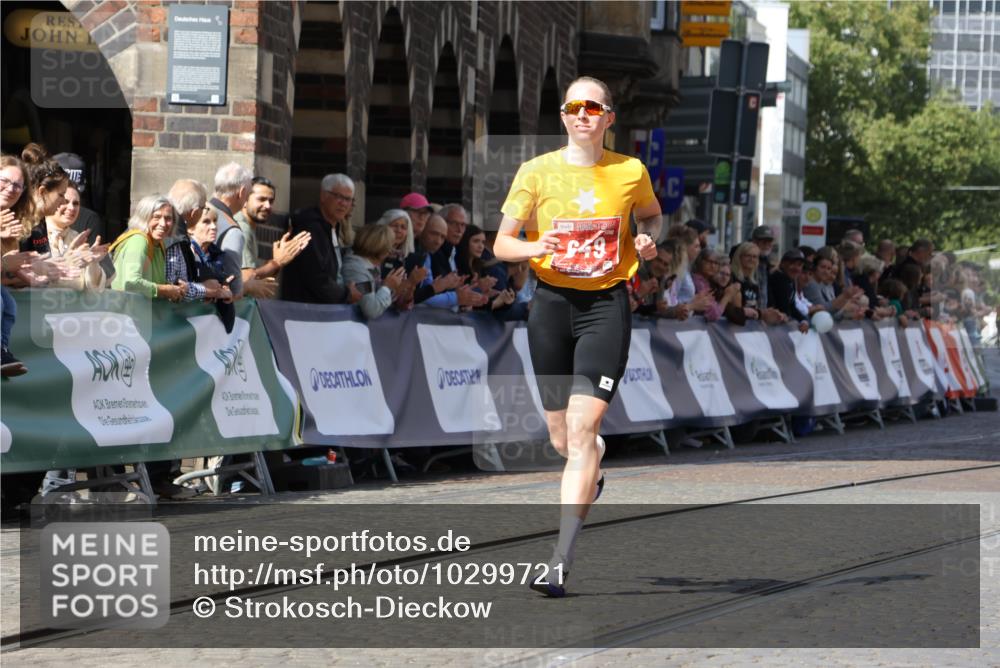 13.09.2026 - 21. swb-Marathon Bremen Strokosch-Dieckow http://msf.ph/oto/10299721 13.09.2026 12:47:30 Ziel 649, 7741, 991, 1161, 1783 meine-sportfotos.de