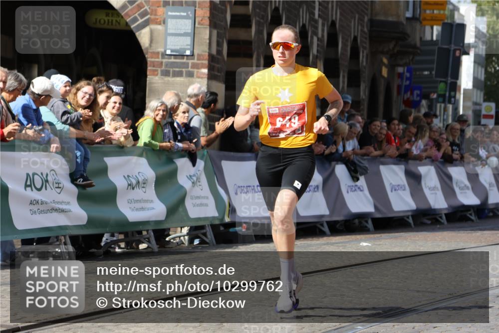 13.09.2026 - 21. swb-Marathon Bremen Strokosch-Dieckow http://msf.ph/oto/10299762 13.09.2026 12:47:30 Ziel 649, 7741, 991, 1161, 1783 meine-sportfotos.de