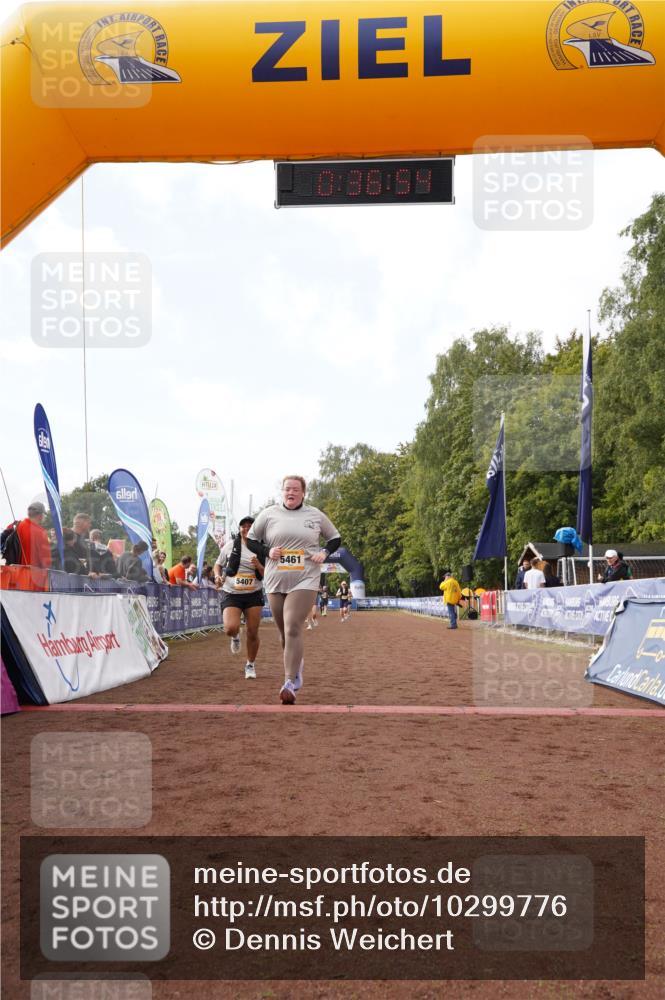 13.09.2026 - Airport Race Dennis Weichert http://msf.ph/oto/10299776 13.09.2026 10:37:28 Ziel 5105, 5107, 5407, 5461, 5462 meine-sportfotos.de