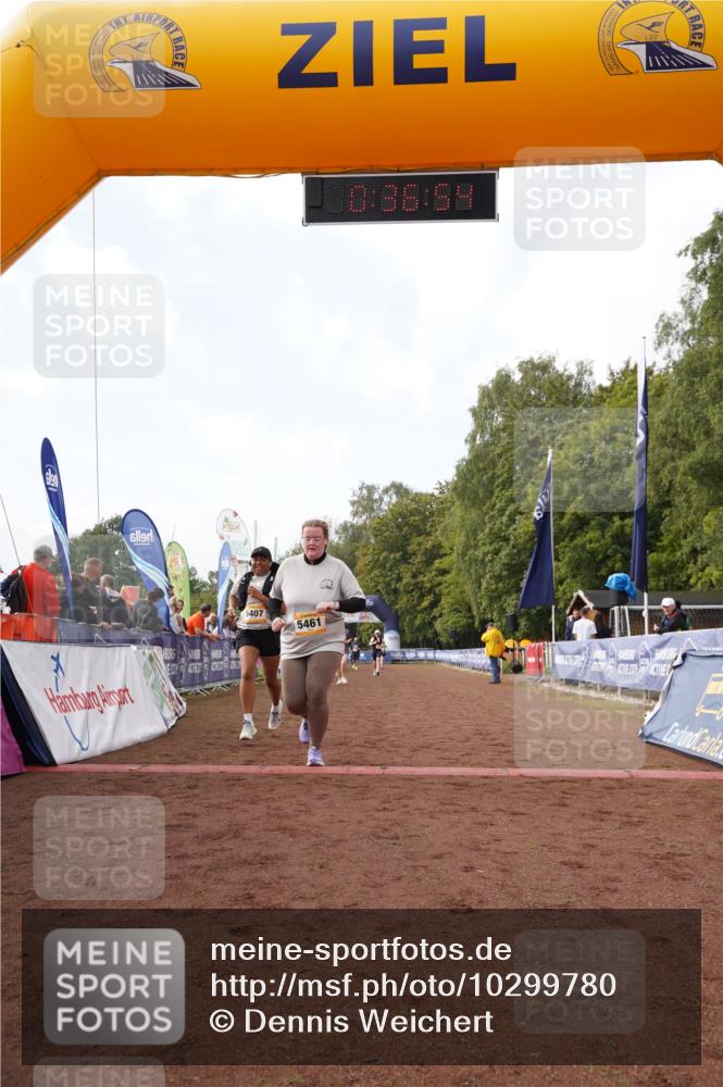 13.09.2026 - Airport Race Dennis Weichert http://msf.ph/oto/10299780 13.09.2026 10:37:28 Ziel 5105, 5107, 5407, 5461, 5462 meine-sportfotos.de