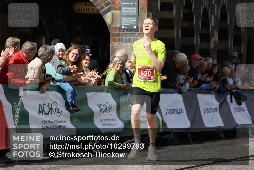 13.09.2026 - 21. swb-Marathon Bremen Strokosch-Dieckow http://msf.ph/oto/10299793 13.09.2026 12:47:53 Ziel 420, 1161, 1783, 358, 447 meine-sportfotos.de