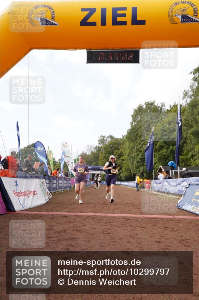 13.09.2026 - Airport Race Dennis Weichert http://msf.ph/oto/10299797 13.09.2026 10:37:35 Ziel 5303, 5397, 5405 meine-sportfotos.de