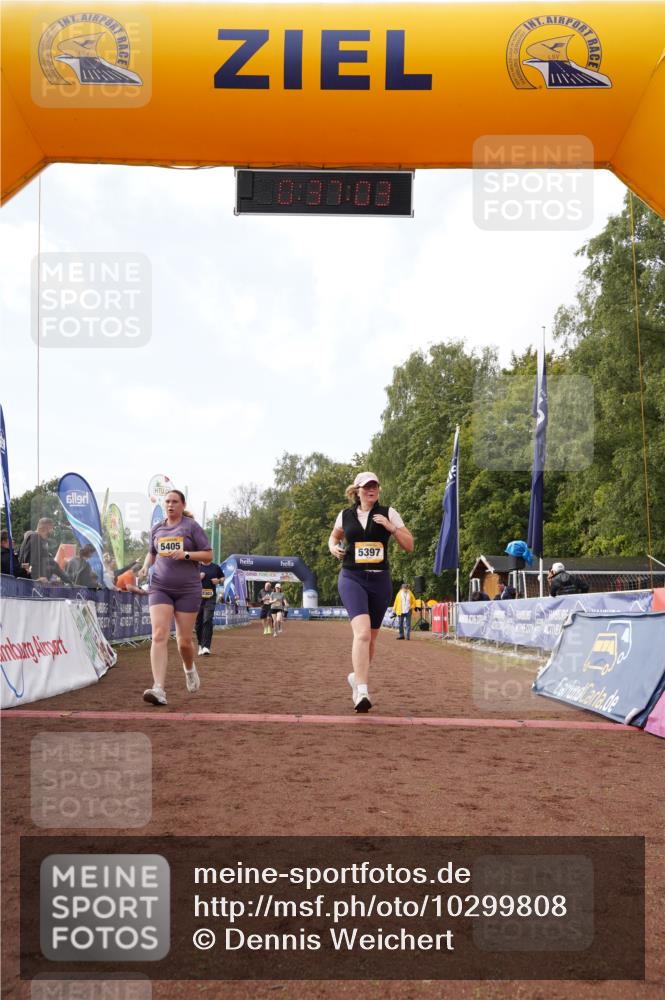 13.09.2026 - Airport Race Dennis Weichert http://msf.ph/oto/10299808 13.09.2026 10:37:36 Ziel 5214, 5303, 5397, 5405 meine-sportfotos.de