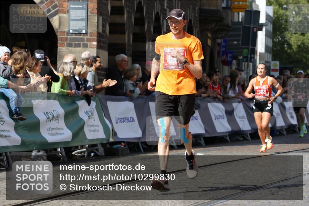 13.09.2026 - 21. swb-Marathon Bremen Strokosch-Dieckow http://msf.ph/oto/10299830 13.09.2026 12:48:05 Ziel 875, 991, 1161, 1783 meine-sportfotos.de
