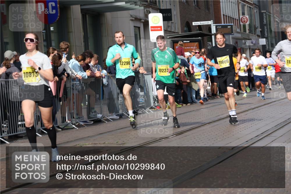 13.09.2026 - 21. swb-Marathon Bremen Strokosch-Dieckow http://msf.ph/oto/10299840 13.09.2026 10:47:29 Ziel 10172, 10210, 10223, 10393, 10592, 10594, 10860, 11018, 11130, 11360, 11634, 11735, 11809, 11894, 12077, 12278, 12318, 12547, 12558, 10189, 10223, 10270, 10310, 10319, 10744, 10807, 10873, 10898, 11187, 11269, 11462, 11469, 11646, 11650, 11651, 11814, 12048, 12195, 12296, 12298, 12318, 13521, 13528, 13545, 13589 meine-sportfotos.de