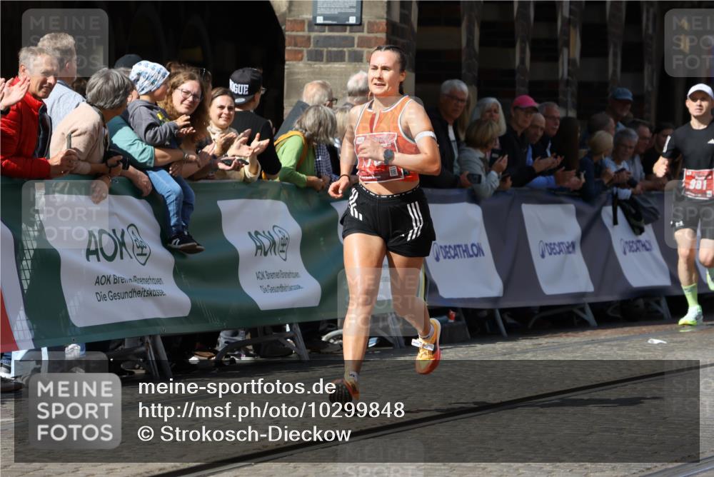13.09.2026 - 21. swb-Marathon Bremen Strokosch-Dieckow http://msf.ph/oto/10299848 13.09.2026 12:48:07 Ziel 875, 991, 1161, 1783 meine-sportfotos.de