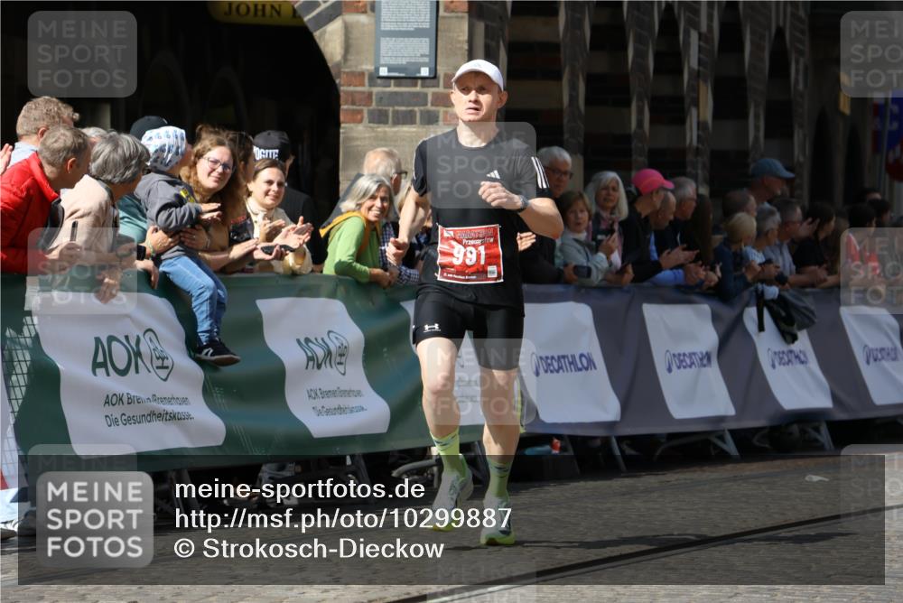 13.09.2026 - 21. swb-Marathon Bremen Strokosch-Dieckow http://msf.ph/oto/10299887 13.09.2026 12:48:09 Ziel 875, 991, 1161, 1783 meine-sportfotos.de