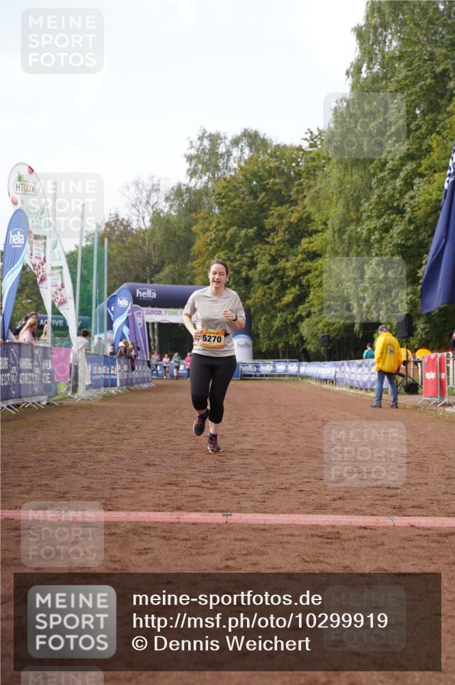 13.09.2026 - Airport Race Dennis Weichert http://msf.ph/oto/10299919 13.09.2026 10:37:58 Ziel 5268, 5270, 5417 meine-sportfotos.de
