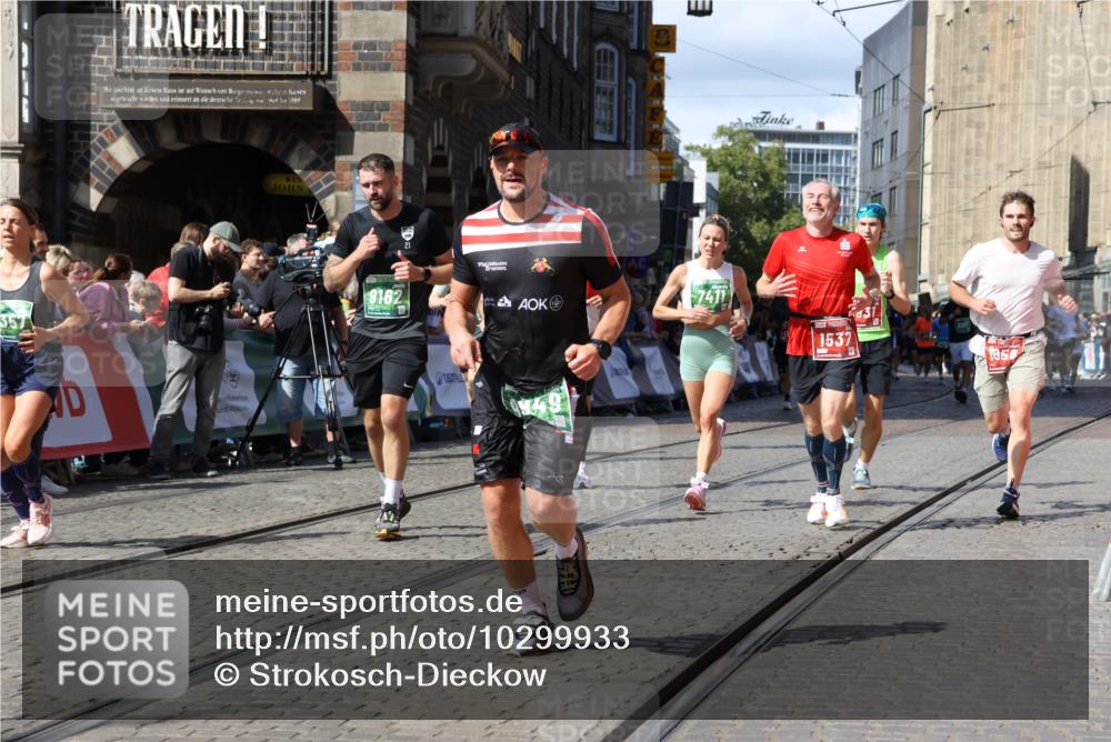 13.09.2026 - 21. swb-Marathon Bremen Strokosch-Dieckow http://msf.ph/oto/10299933 13.09.2026 13:20:34 Ziel 205, 232, 655, 1058, 1390, 1537, 1750, 1931, 2122, 2343, 2577, 2807, 2885, 2903, 3685, 3690, 4287, 4351, 5137, 5340, 5389, 5450, 5583, 6663, 6901, 7018, 7341, 7531, 7664, 8178, 9047, 9518, 9756, 13222, 541, 769, 876, 3866, 4174, 4482, 5213, 5855, 5954, 6177, 7411, 7517, 8005, 8141, 8804, 9162, 9691, 13126 meine-sportfotos.de