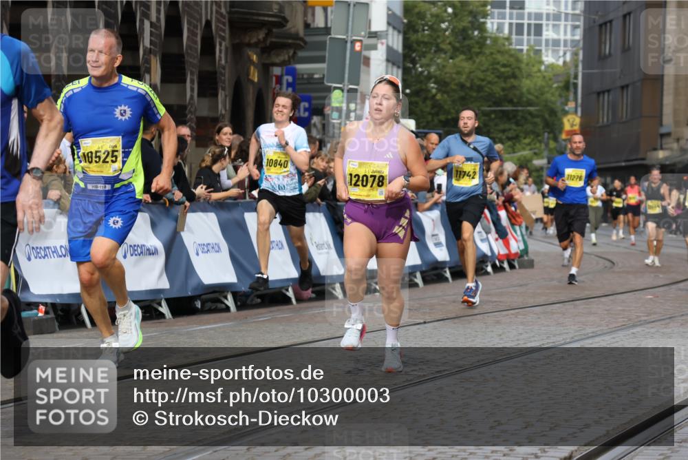 13.09.2026 - 21. swb-Marathon Bremen Strokosch-Dieckow http://msf.ph/oto/10300003 13.09.2026 10:50:36 Ziel 10170, 10233, 10876, 10923, 11111, 11128, 11178, 11497, 11499, 11622, 11680, 12045, 12240, 12269, 13562, 10267, 10764, 11076, 11170, 11753, 11961, 12052, 12070, 12179, 12309, 12488, 12560, 13544 meine-sportfotos.de