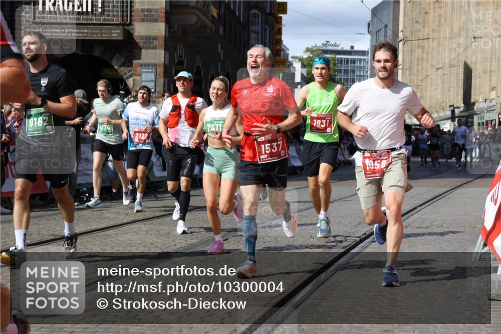13.09.2026 - 21. swb-Marathon Bremen Strokosch-Dieckow http://msf.ph/oto/10300004 13.09.2026 13:20:35 Ziel 201, 205, 232, 334, 655, 1058, 1390, 1537, 1750, 1931, 2122, 2577, 2807, 2885, 2903, 3685, 3690, 4351, 5137, 5389, 5450, 5583, 6663, 6901, 7018, 7341, 7531, 7664, 8178, 9047, 9518, 9756, 13222, 541, 769, 876, 1881, 2640, 3356, 3866, 4174, 4482, 4612, 5213, 5855, 5954, 6177, 7517, 8005, 8141, 8804, 9691, 13126 meine-sportfotos.de