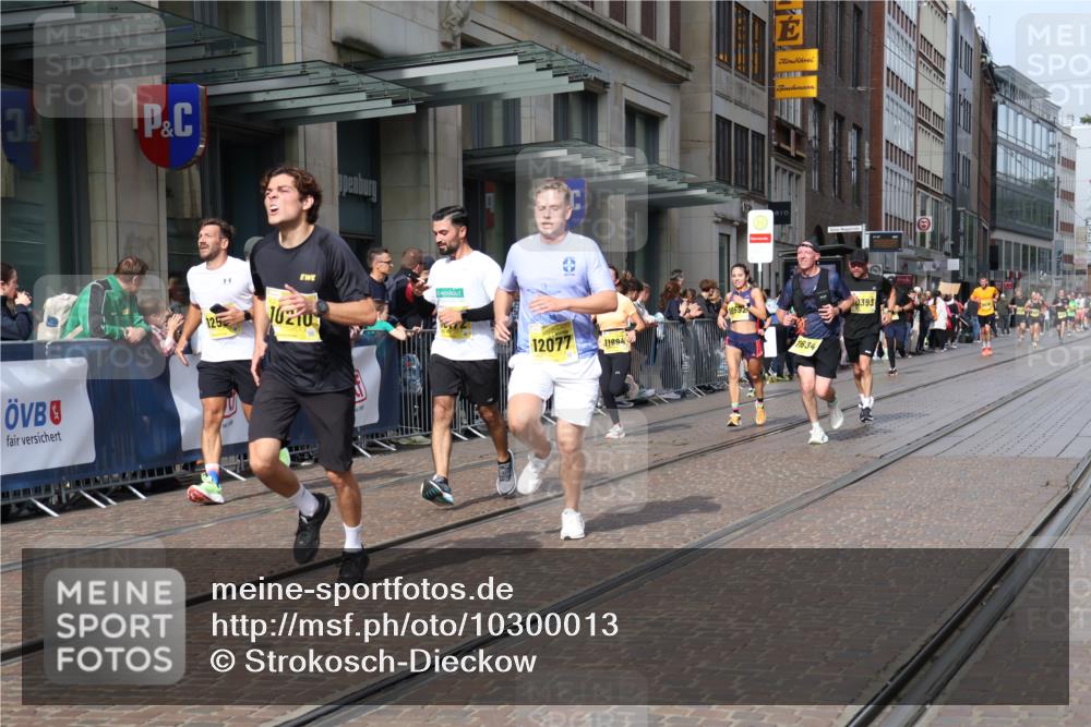 13.09.2026 - 21. swb-Marathon Bremen Strokosch-Dieckow http://msf.ph/oto/10300013 13.09.2026 10:47:40 Ziel 10142, 10172, 10329, 10592, 11018, 11058, 11193, 11360, 11634, 11735, 12278, 12354, 12487, 12558, 13620, 10172, 10189, 10210, 10223, 10270, 10310, 10393, 10594, 10807, 10860, 10873, 10898, 11130, 11269, 11469, 11646, 11809, 11894, 12077, 12195, 12296, 12318, 12547, 13521, 13545 meine-sportfotos.de