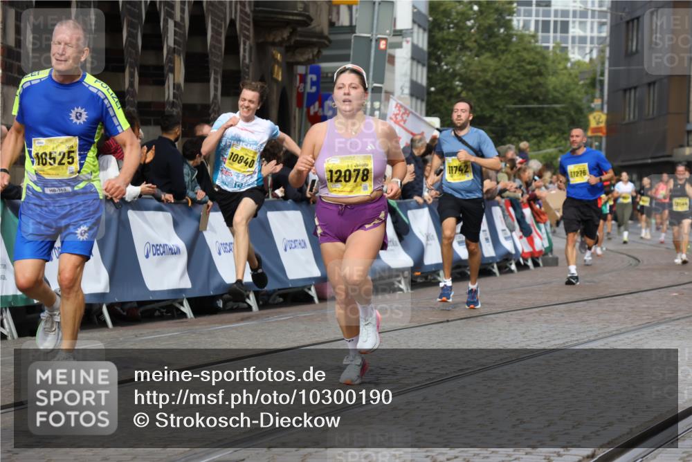 13.09.2026 - 21. swb-Marathon Bremen Strokosch-Dieckow http://msf.ph/oto/10300190 13.09.2026 10:50:37 Ziel 10170, 10233, 10923, 11111, 11128, 11178, 11497, 11499, 11622, 11680, 12045, 12240, 12269, 13562, 10267, 10764, 11076, 11170, 11753, 11961, 12052, 12070, 12179, 12488, 12560, 13544 meine-sportfotos.de