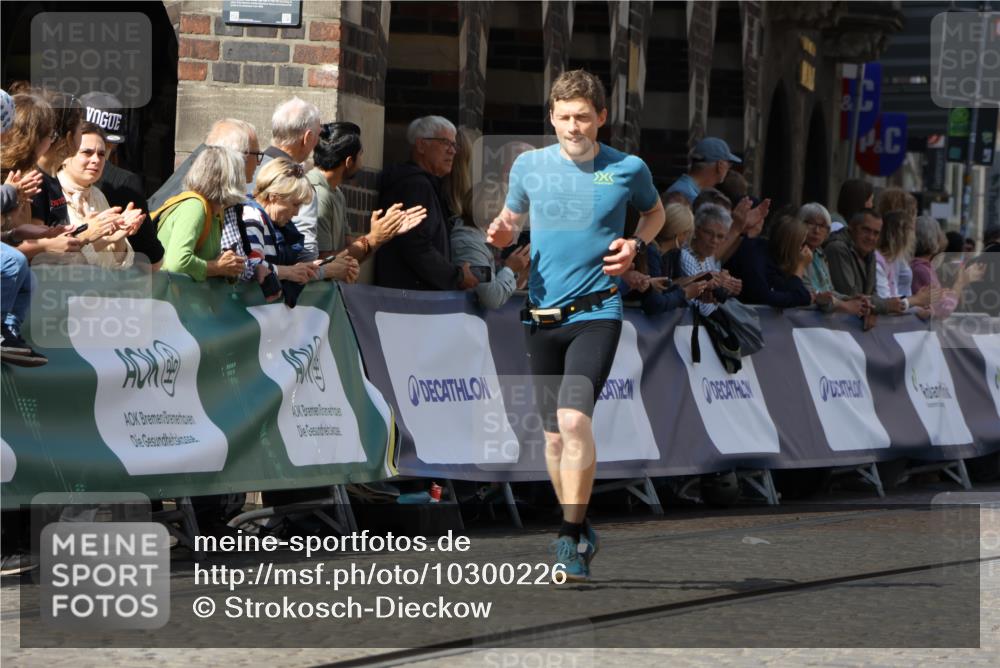13.09.2026 - 21. swb-Marathon Bremen Strokosch-Dieckow http://msf.ph/oto/10300226 13.09.2026 12:49:12 Ziel 314, 934, 1428, 1917, 1483 meine-sportfotos.de