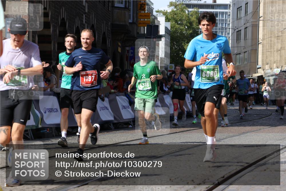 13.09.2026 - 21. swb-Marathon Bremen Strokosch-Dieckow http://msf.ph/oto/10300279 13.09.2026 13:20:51 Ziel 201, 232, 334, 876, 1197, 1528, 1646, 2493, 2577, 2953, 3813, 4174, 4351, 4357, 4358, 5137, 5450, 5493, 5855, 6495, 6496, 7411, 8178, 9047, 9162, 9721, 9949, 13222, 854, 1056, 1191, 2425, 3450, 3933, 4126, 4316, 4362, 4465, 6401, 6680, 6970, 7902, 8237, 8622, 8971, 13120 meine-sportfotos.de