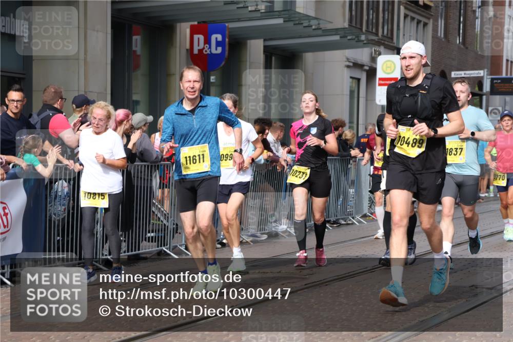 13.09.2026 - 21. swb-Marathon Bremen Strokosch-Dieckow http://msf.ph/oto/10300447 13.09.2026 10:48:26 Ziel 10231, 10269, 10489, 10538, 10770, 10814, 10815, 10917, 10993, 11196, 11372, 11611, 11885, 12204, 13512, 10316, 10329, 10421, 10426, 10638, 10814, 11058, 11135, 11241, 11582, 11683, 11781, 11815, 11837, 12259, 13570 meine-sportfotos.de