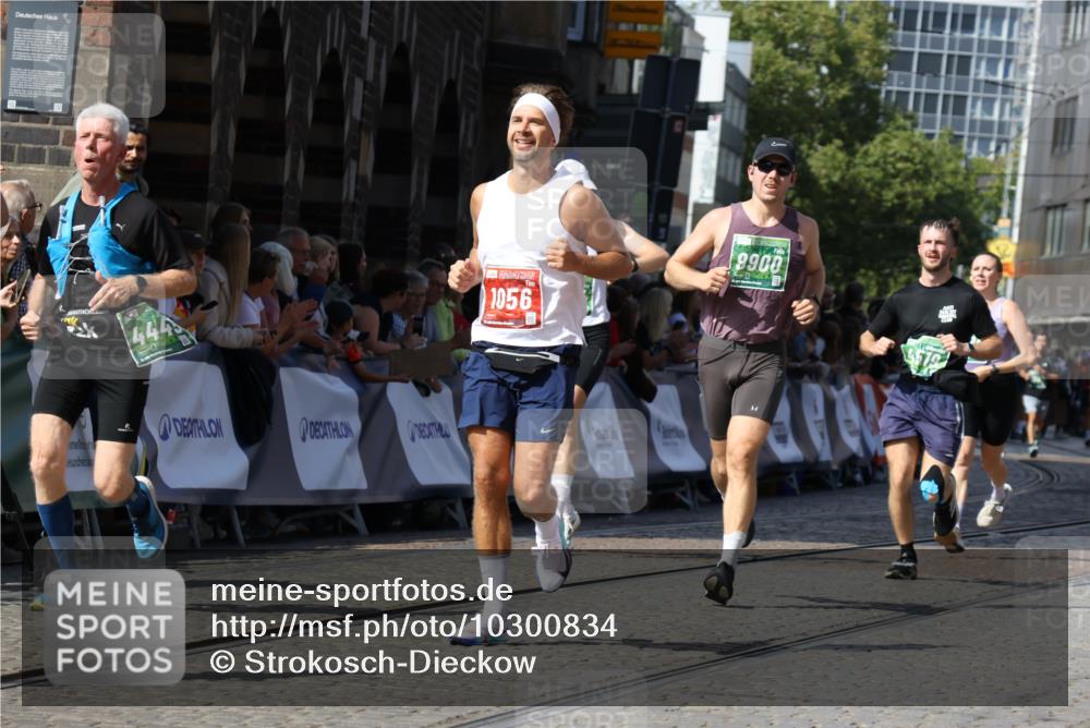 13.09.2026 - 21. swb-Marathon Bremen Strokosch-Dieckow http://msf.ph/oto/10300834 13.09.2026 13:21:17 Ziel 854, 1056, 1191, 1881, 2425, 2640, 3356, 3450, 3933, 4126, 4316, 4362, 4465, 4612, 5161, 6401, 6680, 6970, 7902, 8005, 8237, 8622, 8971, 13120, 2904, 3120, 3202, 3534, 3655, 4165, 4234, 4445, 4484, 4519, 6862, 8184, 8270, 8730, 8923, 9048, 9514, 9722, 9900 meine-sportfotos.de
