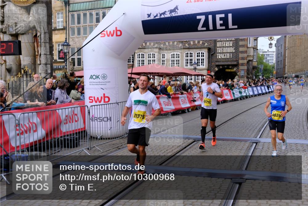 13.09.2026 - 21. swb-Marathon Bremen Tim E. http://msf.ph/oto/10300968 13.09.2026 10:42:44 Ziel 10358, 10632, 10775, 11375, 11630, 11779, 11895, 12395, 12525 meine-sportfotos.de