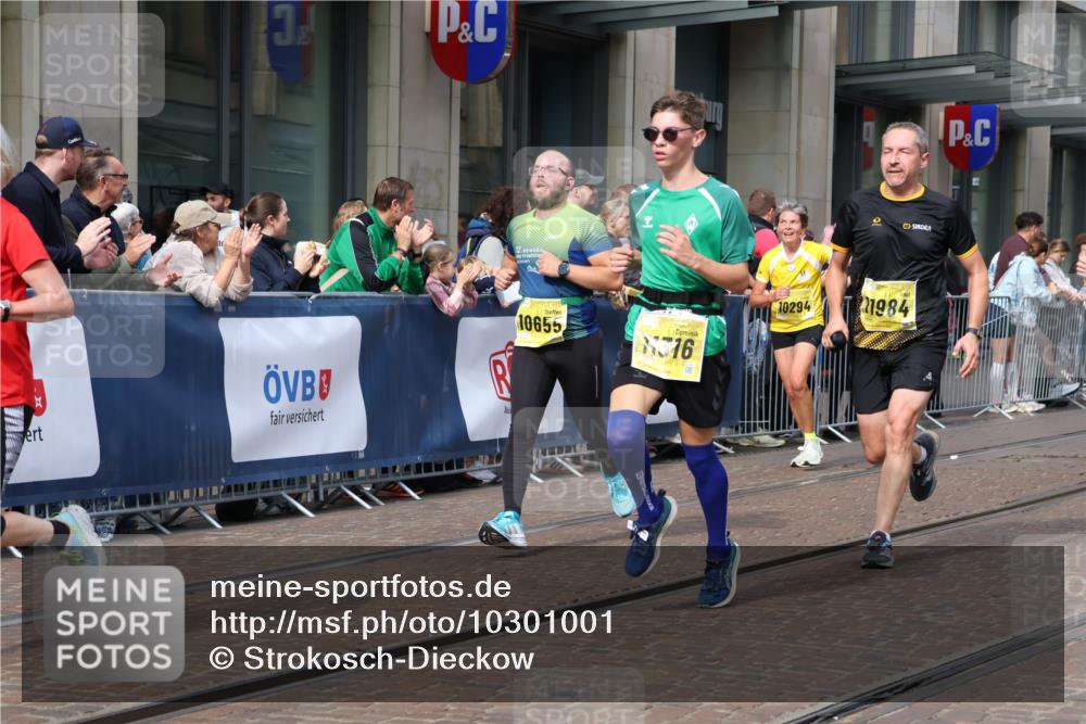 13.09.2026 - 21. swb-Marathon Bremen Strokosch-Dieckow http://msf.ph/oto/10301001 13.09.2026 10:49:08 Ziel 10294, 10514, 10655, 10739, 10835, 10846, 10910, 11092, 11191, 11621, 11635, 11717, 11984, 12376, 10253, 10293, 10392, 10514, 10566, 11316, 11567, 11885, 11891, 11896, 11984, 12027, 12132, 12149, 12204, 12350, 12450, 12529, 13512, 13555, 13577 meine-sportfotos.de