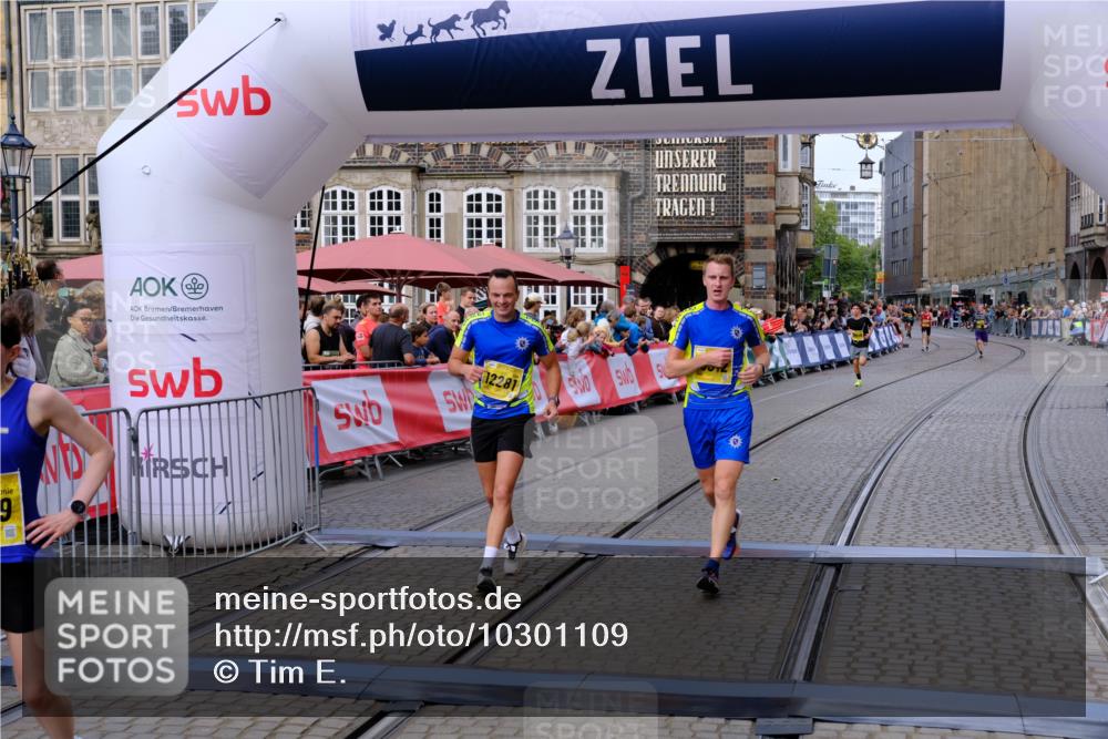 13.09.2026 - 21. swb-Marathon Bremen Tim E. http://msf.ph/oto/10301109 13.09.2026 10:42:56 Ziel 10312, 10358, 10632, 10775, 10816, 11779, 12281 meine-sportfotos.de
