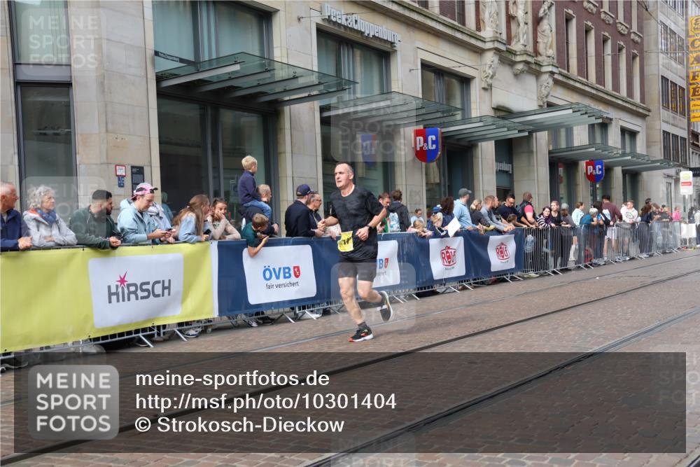 13.09.2026 - 21. swb-Marathon Bremen Strokosch-Dieckow http://msf.ph/oto/10301404 13.09.2026 10:49:35 Ziel 10452, 10508, 10593, 10709, 10966, 11005, 11007, 11035, 11183, 11415, 12380, 12510, 10294, 10739, 10835, 10846, 10910, 11092, 11191, 11621, 11635, 11717, 12376 meine-sportfotos.de