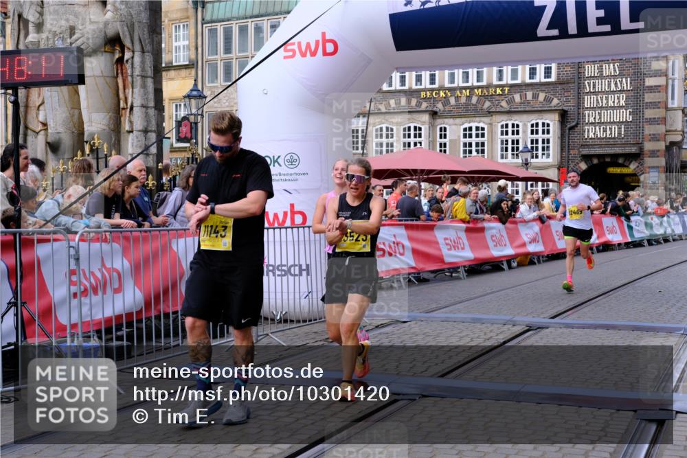 13.09.2026 - 21. swb-Marathon Bremen Tim E. http://msf.ph/oto/10301420 13.09.2026 10:43:27 Ziel 10336, 11042, 11143, 11265, 11442, 11632, 12053, 12469, 13523 meine-sportfotos.de