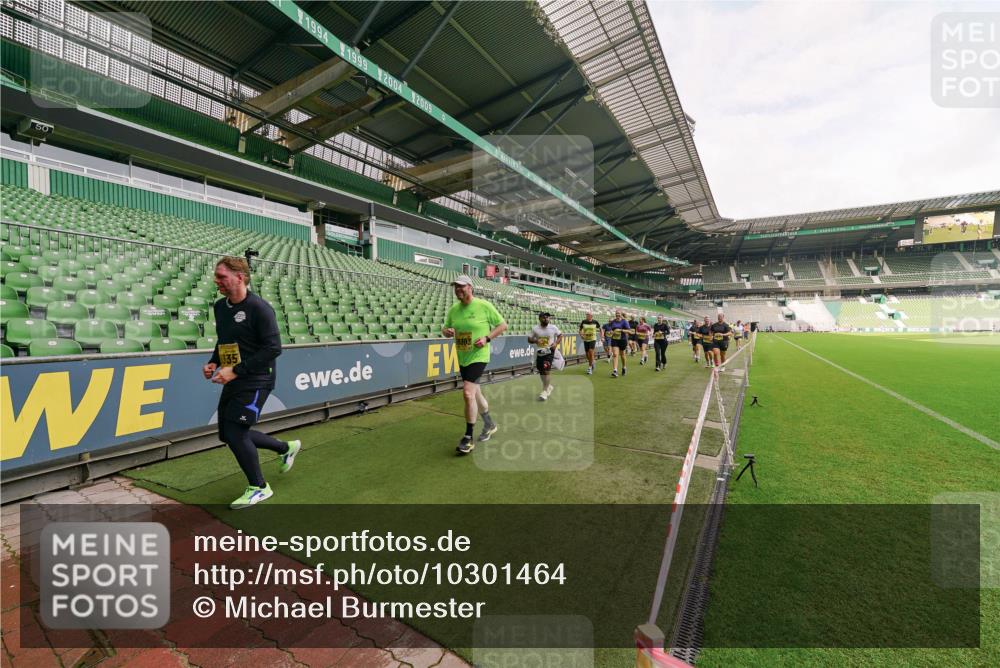 13.09.2026 - 21. swb-Marathon Bremen Michael Burmester http://msf.ph/oto/10301464 13.09.2026 10:45:40 Laufen im Stadion 10137, 10176, 10191, 10192, 10194, 10202, 10242, 10344, 10430, 10472, 10524, 10568, 10600, 10651, 10679, 10713, 10979, 10999, 11050, 11081, 11181, 11200, 11233, 11244, 11296, 11309, 11367, 11385, 11495, 11529, 11546, 11574, 11629, 11675, 11709, 11760, 11808, 11821, 11932, 11943, 12057, 12089, 12151, 12153, 12177, 12178, 12211, 12224, 12226, 12285, 12311, 12321, 12334, 12374, 12462, 12539, 10148, 10303, 10330, 10361, 10362 meine-sportfotos.de