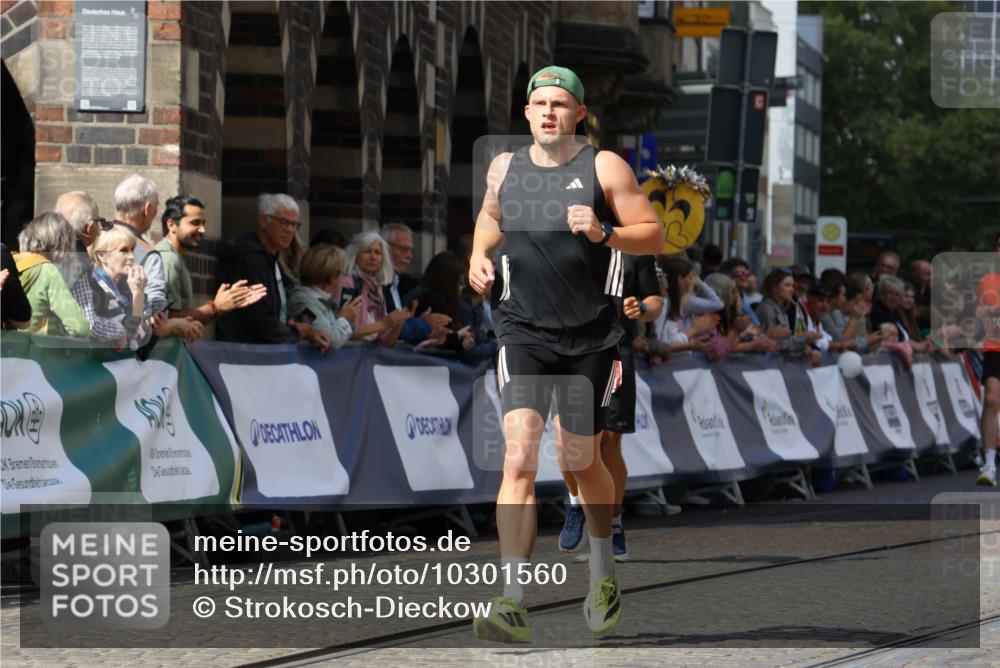 13.09.2026 - 21. swb-Marathon Bremen Strokosch-Dieckow http://msf.ph/oto/10301560 13.09.2026 12:52:11 Ziel 482, 943, 1126, 959, 1357, 1507 meine-sportfotos.de