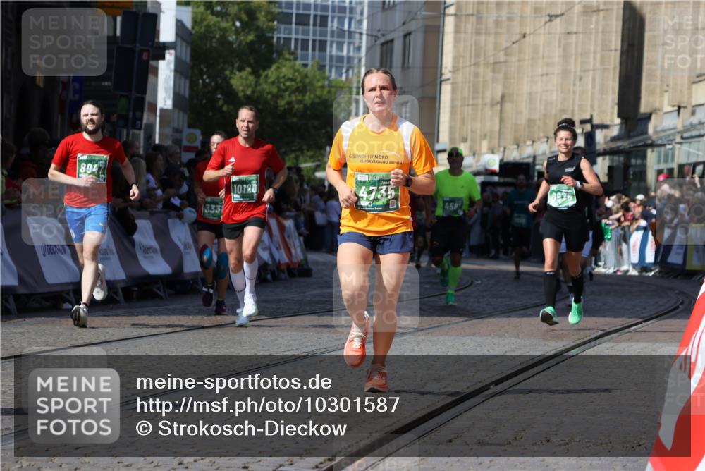 13.09.2026 - 21. swb-Marathon Bremen Strokosch-Dieckow http://msf.ph/oto/10301587 13.09.2026 13:21:45 Ziel 226, 1130, 2904, 2979, 3120, 3202, 3435, 3534, 3655, 4165, 4234, 4445, 4484, 4519, 6862, 8184, 8270, 8384, 8730, 8923, 9048, 9514, 9722, 9900, 141, 1209, 2051, 3338, 3774, 3934, 4581, 4735, 5193, 6976, 7098, 8438, 8947, 9421, 9599, 10120 meine-sportfotos.de