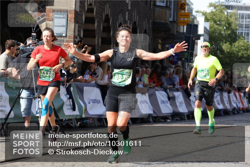 13.09.2026 - 21. swb-Marathon Bremen Strokosch-Dieckow http://msf.ph/oto/10301611 13.09.2026 13:21:49 Ziel 1130, 2088, 2570, 2904, 3120, 3202, 3435, 3534, 3655, 3930, 4165, 4234, 4445, 4484, 4519, 5542, 6862, 7176, 8184, 8270, 8384, 8730, 8923, 9048, 9514, 9722, 9900, 13145, 141, 148, 1209, 2051, 3338, 3652, 3774, 4581, 5193, 6976, 7098, 8438, 8452, 8924, 9599 meine-sportfotos.de