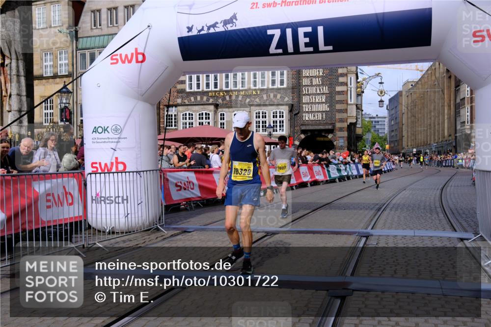 13.09.2026 - 21. swb-Marathon Bremen Tim E. http://msf.ph/oto/10301722 13.09.2026 10:43:49 Ziel 10328, 10346, 10618, 10742, 11468, 11607, 11826, 12406, 13509 meine-sportfotos.de